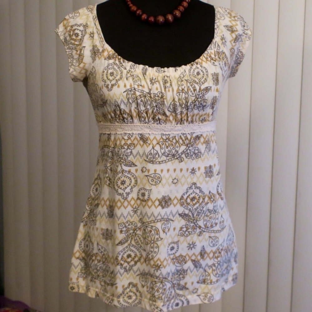 Peasant Cap Sleeve Floral Line Print Casual Top